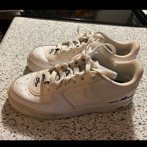 Size 7 white air forces